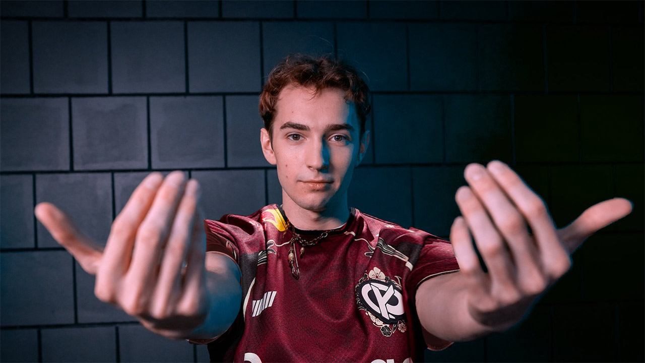 Karmine Corp : Busio pressenti pour remplacer Targamas en LEC 2026