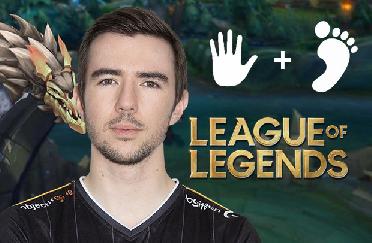 Wakz de Solary joue à League of Legends avec ses pieds